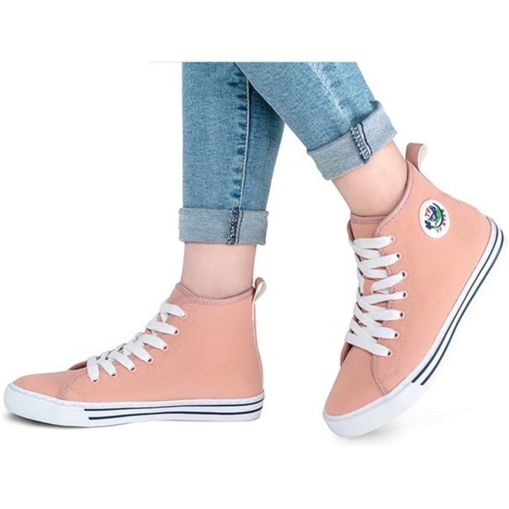 High Top lace-up Sneakers